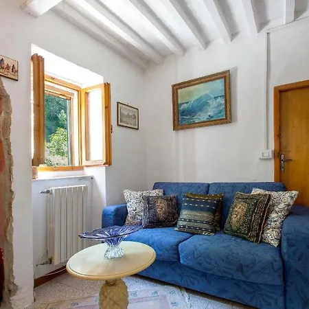 Casina Orione Montecatini Val di Cecina